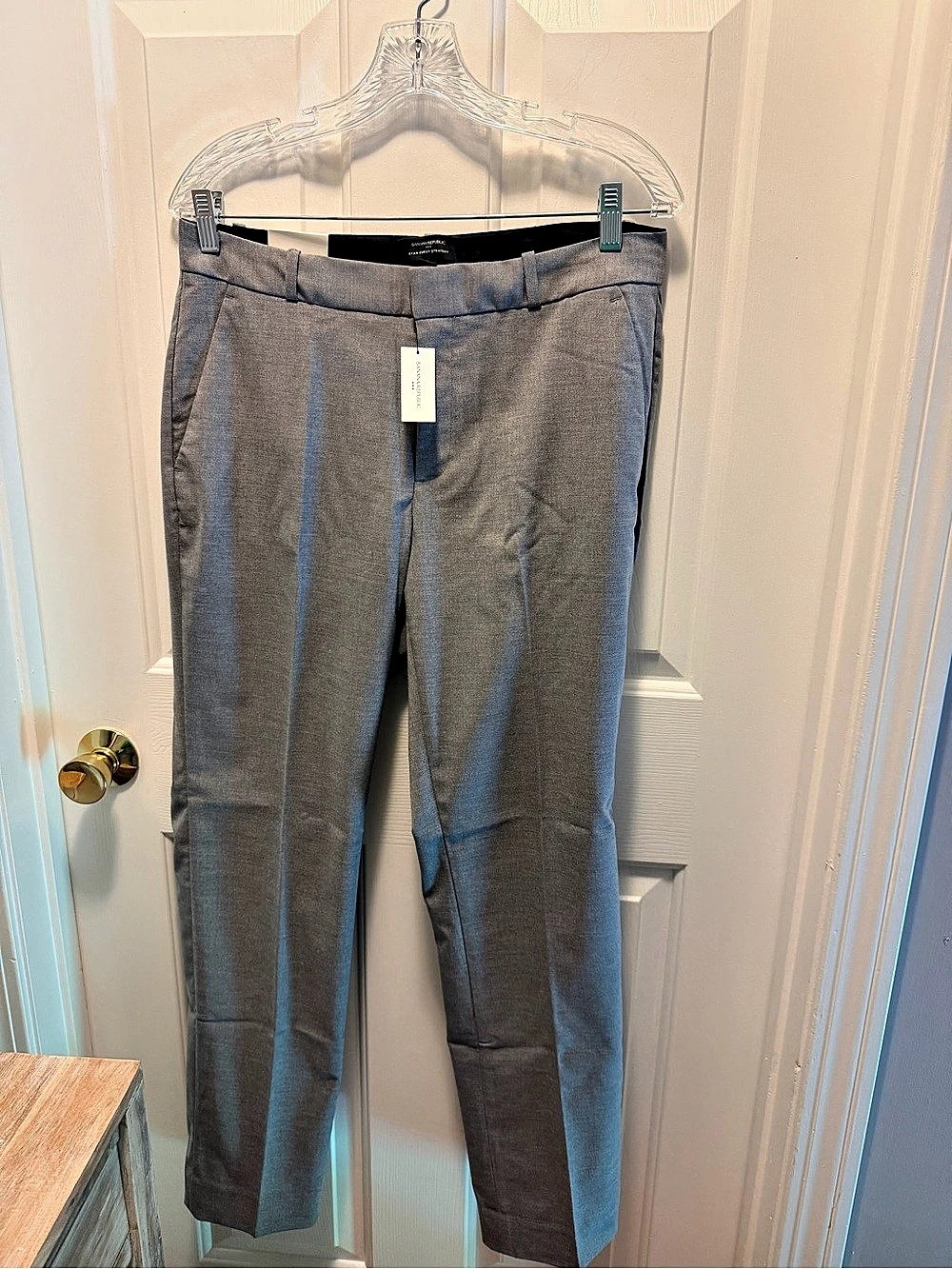 Banana Republic Ryan Curvy Straight Leg Pants in Gray Size 8 NWT